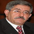 نخست وزیر الجزایر استعفا کرد