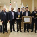 تجلیل از رؤسای برتر شعب بانک سینا توسط بانک مرکزی