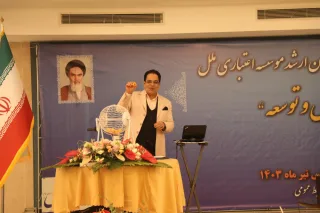 با انجام قرعه كشي؛  برندگان ١٠ دستگاه موتورسيكلت صاحبان حساب در متابانك موسسه اعتباري ملل مشخص شدند