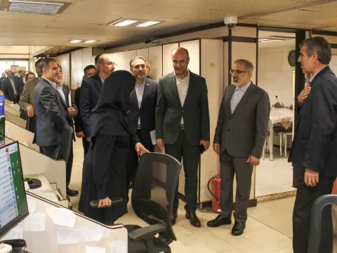 در بازدید مدیرعامل بانک مسکن و رییس مرکز بازرسی وزارت اقتصاد از شعب بانک مسکن مطرح شد؛  قدردانی از سعه صدر و روحیه بالای کارکنان بانک مسکن در شرایط حساس کشور/ کوچکترین خللی در مسیر خدمت رسانی به مشتریان بانک مسکن ایجاد نشد
