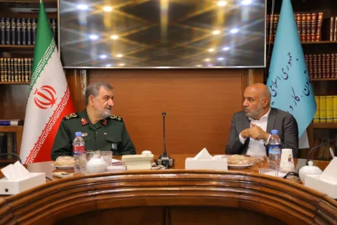 دکتر «محسن رضایی» در دیدار با وزیر رفاه: پایگاه اطلاعات رفاه ایرانیان یک دارایی راهبردی برای نظام حکمرانی کشور است/ مرکز مطالعات و اطلاعات رفاهی ایرانیان وزارت رفاه ثروتی بزرگ برای تصمیمگیری مسئولان کشور/ مدیری: پایگاه اطلاعات رفاه ایرانیان؛ زیرساختی برای عدالت اجتماعی