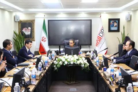 رئیس هیات عامل ایمیدرو اعلام کرد: “چادرملو” بر استراتژی حفظ تاب آوری و کیفیت محصول، تمرکز کند