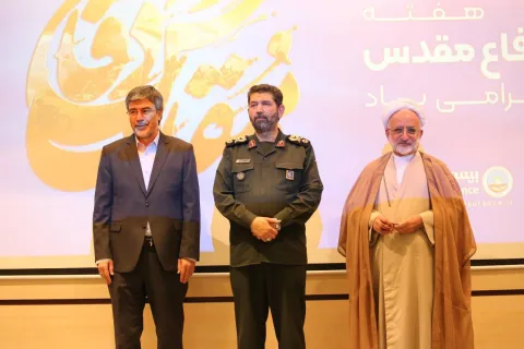 فرمانده سپاه حضرت محمد رسول الله(ص) در آیین گرامیداشت هفته دفاع مقدس بیمه ایران مطرح کرد؛ نقش‌آفرینی بیمه ایران در جنگ ۱۲روزه؛ جلوه تازه‌ای از اراده ملت