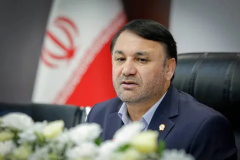 مدیرعامل بانک سپه در جمع مدیران ارشد:    اضافه برداشت بانک سپه از بانک مرکزی به دلیل مطالبات از دولت و پرداخت وام های تکلیفی و سیاستی است/ در ۳ سال گذشته در صورت‌های مالی تلفیقی سود‌آور بودیم