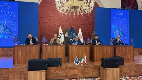 در آیین اختتامیه دومین همایش اقتصاد دریامحور ایران مطرح شد؛   تأکید مدیرعامل منطقه ویژه اقتصادی لامرد بر تدوین نقشه راه جامع اقتصاد دریامحور کشور/ برهانی: لزوم ایجاد منطقه ویژه اقتصاد دریایی و انتشار اوراق سبز