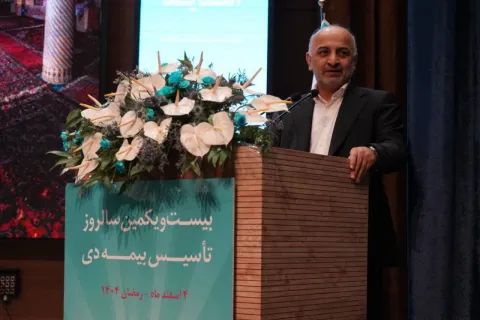 مدیرعامل بیمه دی در بیست‌ویکمین سالروز تأسیس: بیمه نامه صادره در بیمه دی ۳۷ برابر بیشتر از متوسط صنع...