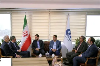 رئیس‌ کل بیمه مرکزی در جریان بازدید از شرکت بیمه دانا: پرداخت خسارات مهم‌ترین اولویت صنعت بیمه است