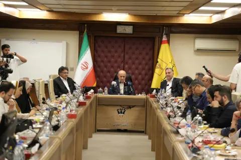 در نشست خبری مدیرعامل بانک پارسیان با خبرنگاران مطرح شد؛ سرمایه بانک پارسیان به 50 همت رسید/ واکنش م...