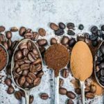 عوارض مصرف بیش از حد کافئین چیست؟