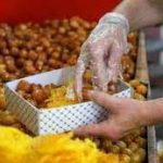 قیمت آش، حلیم، زولبیا و خرما اعلام شد رئیس اتاق اصناف تهران قیمت اقلام پرمصرف در ماه مبارک رمضان را اعلام کرد.